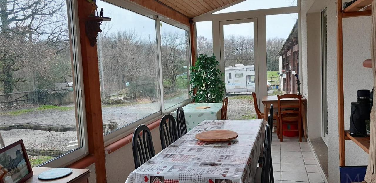 Ferme Equestre Des Abrons Villa Pailloles Exterior foto